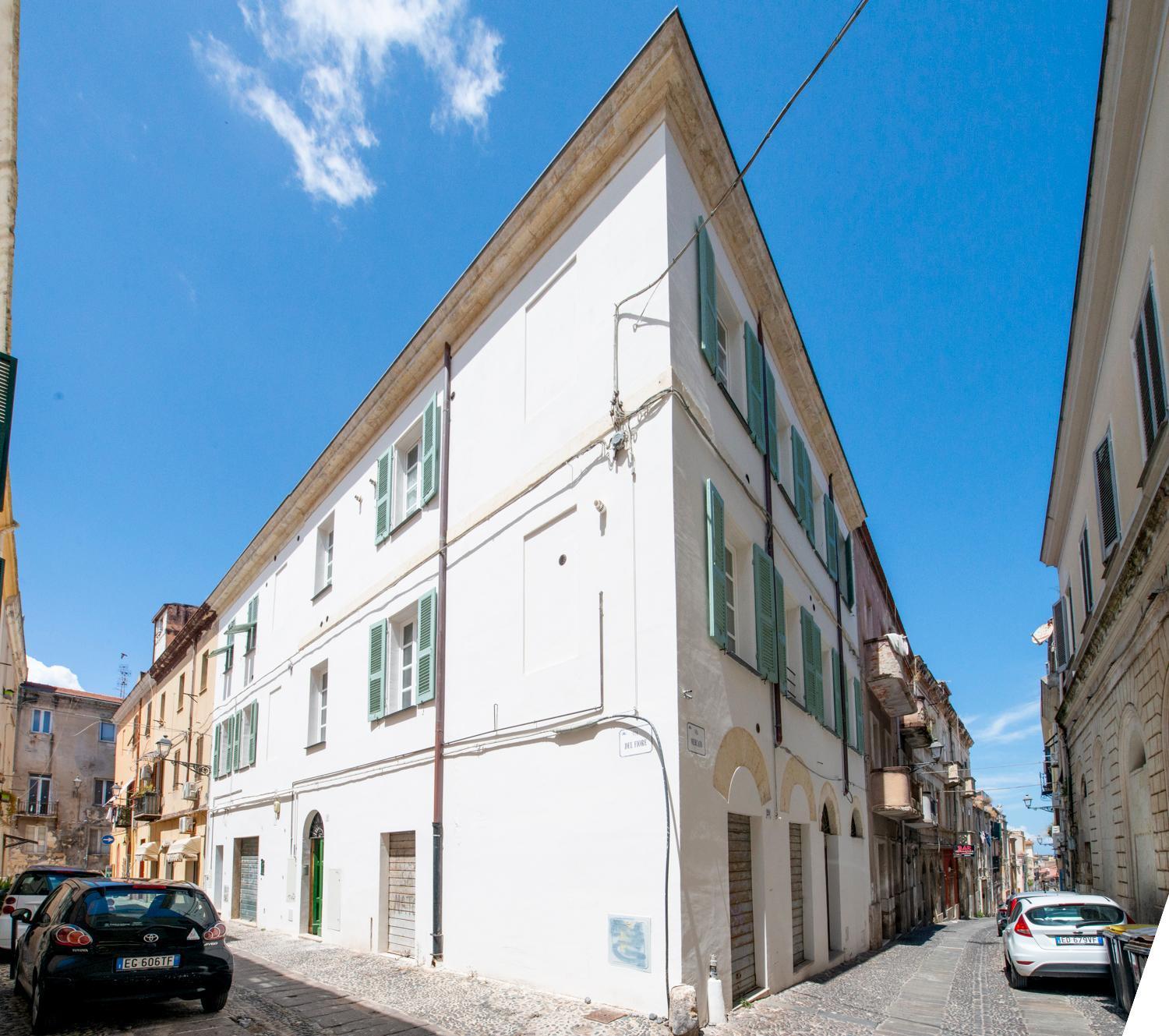 Home Tola Raffinato Appartamento In Centro Sassari Exterior foto